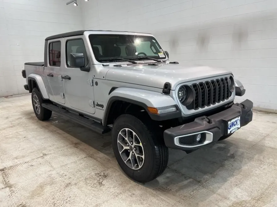 2024 Jeep Gladiator Sport S photo 30