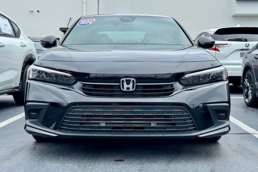 2024 Honda Civic Sport photo 1