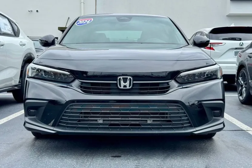 2024 Honda Civic Sport photo 1