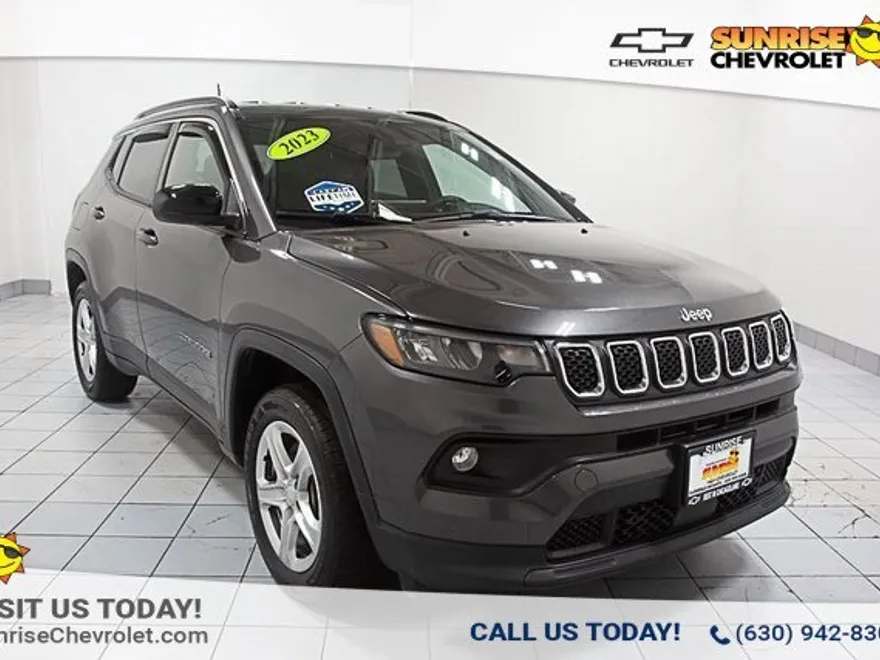 2023 Jeep Compass Latitude photo 1