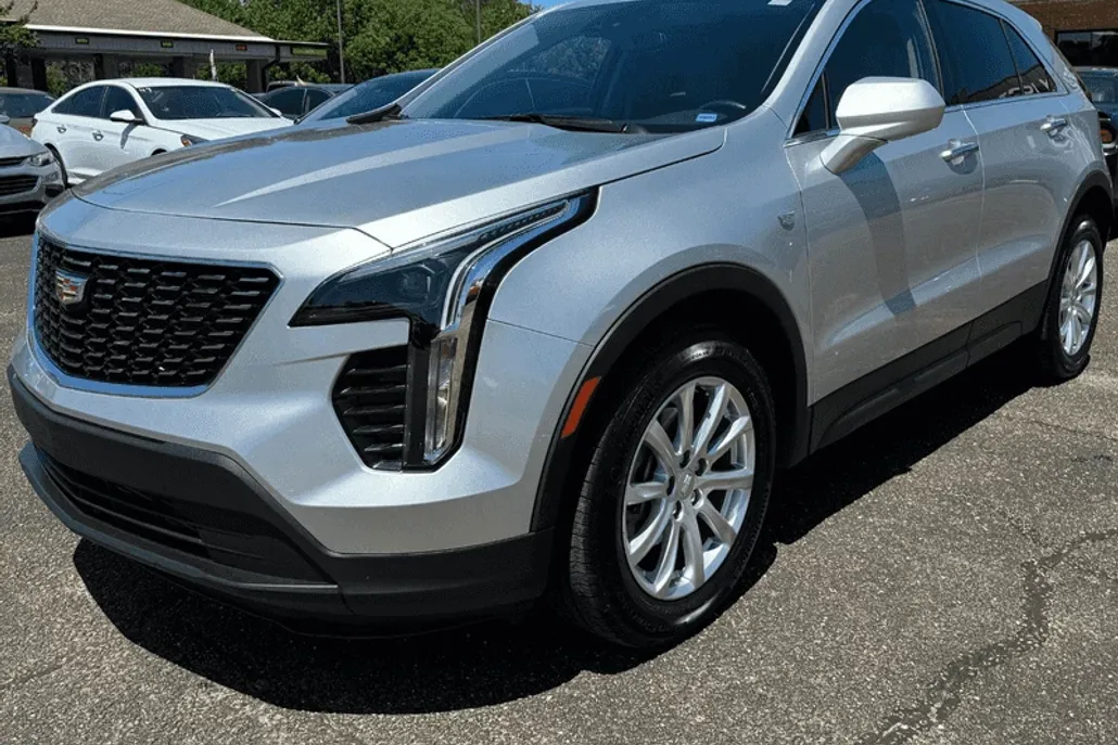 2021 Cadillac XT4 Luxury photo 1