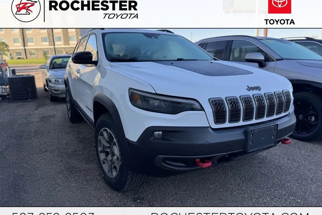2022 Jeep Cherokee Trailhawk photo 1