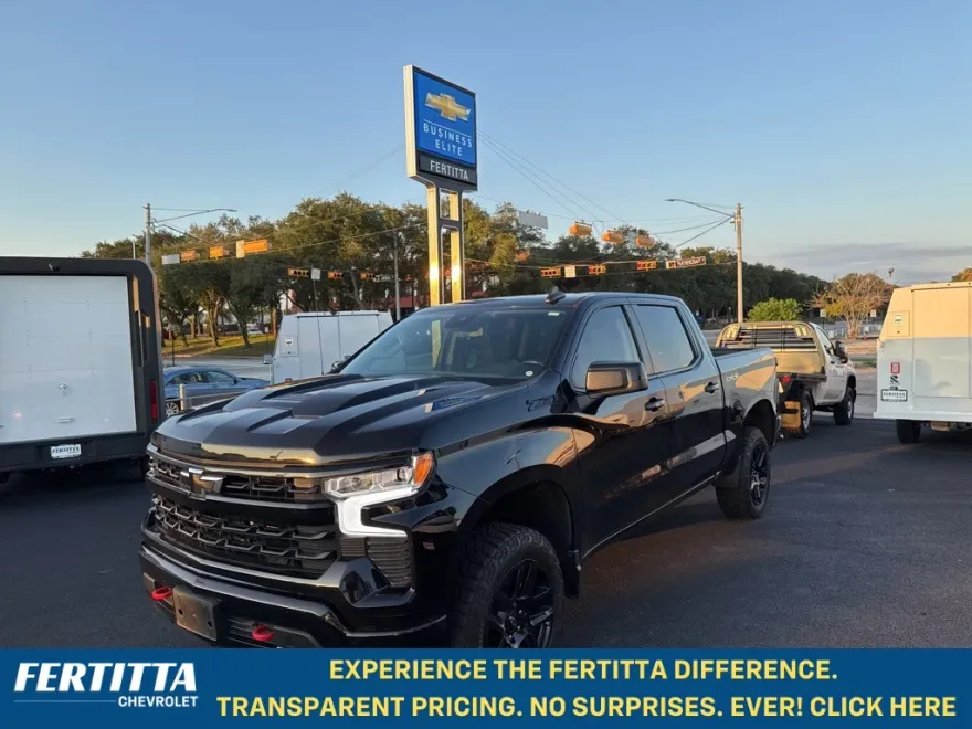 2023 Chevrolet Silverado 1500 LT photo 1