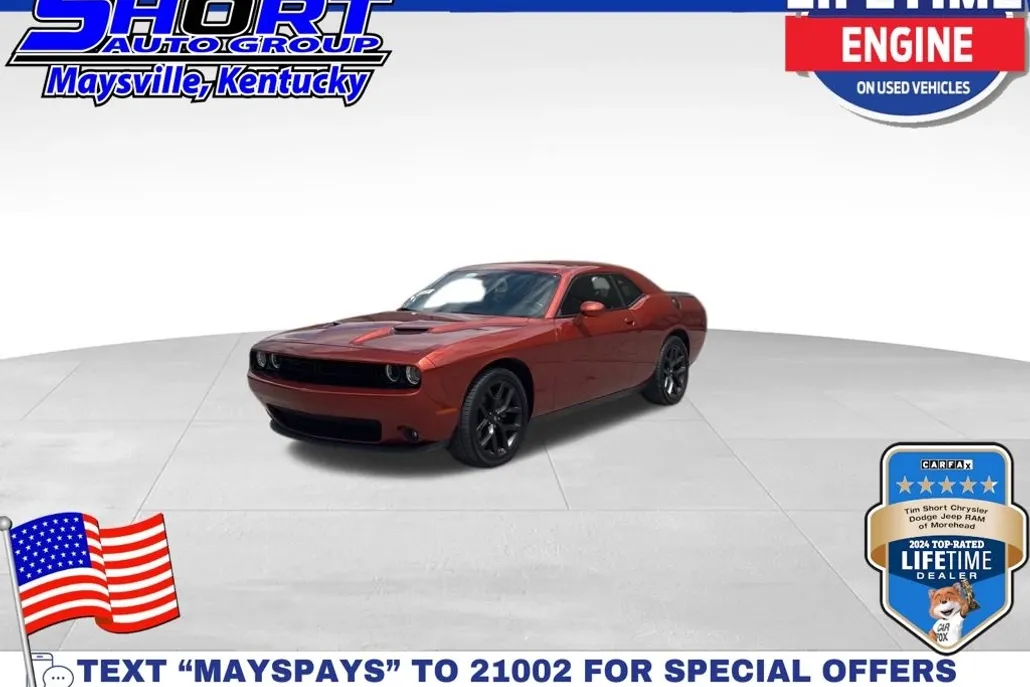 2022 Dodge Challenger SXT photo 1
