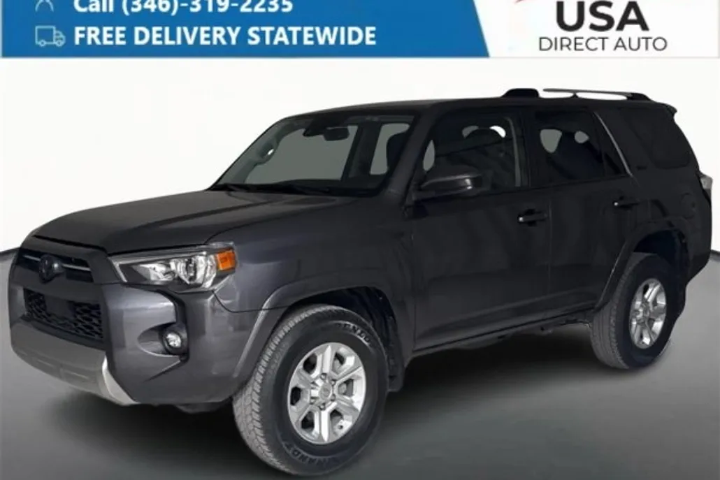 2021 Toyota 4Runner SR5 photo 1