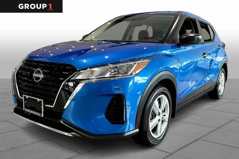 2025 Nissan Kicks Play S photo 1