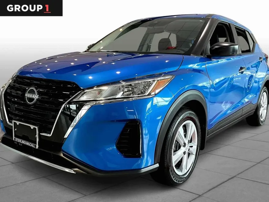 2025 Nissan Kicks Play S photo 1