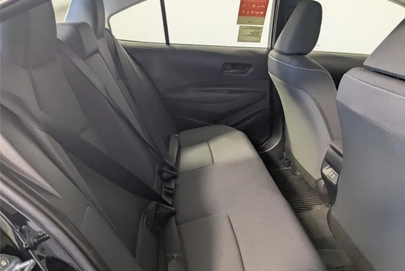 2025 Toyota Corolla Hybrid LE photo 1