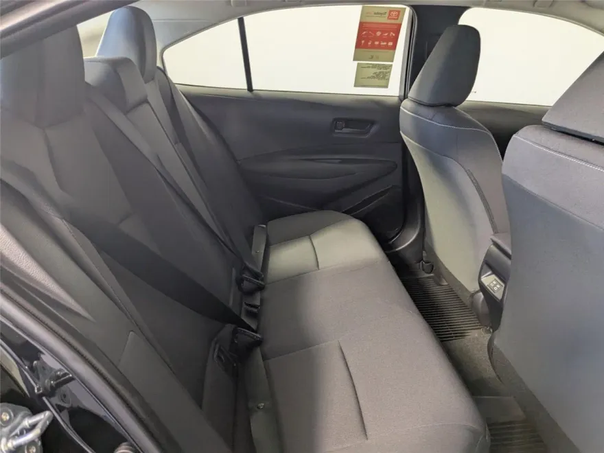 2025 Toyota Corolla Hybrid LE photo 1