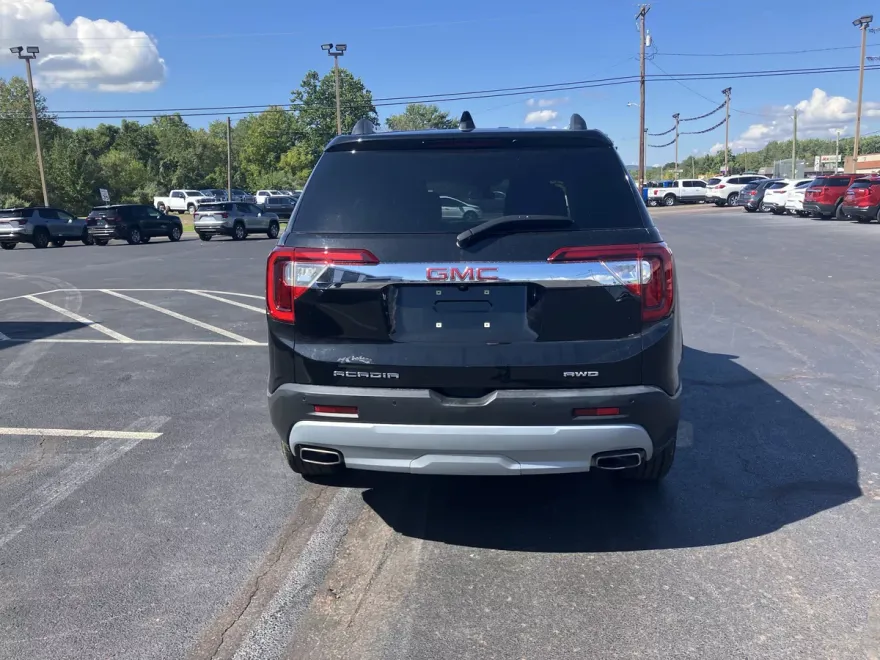 2023 Gmc Acadia SLE photo 1