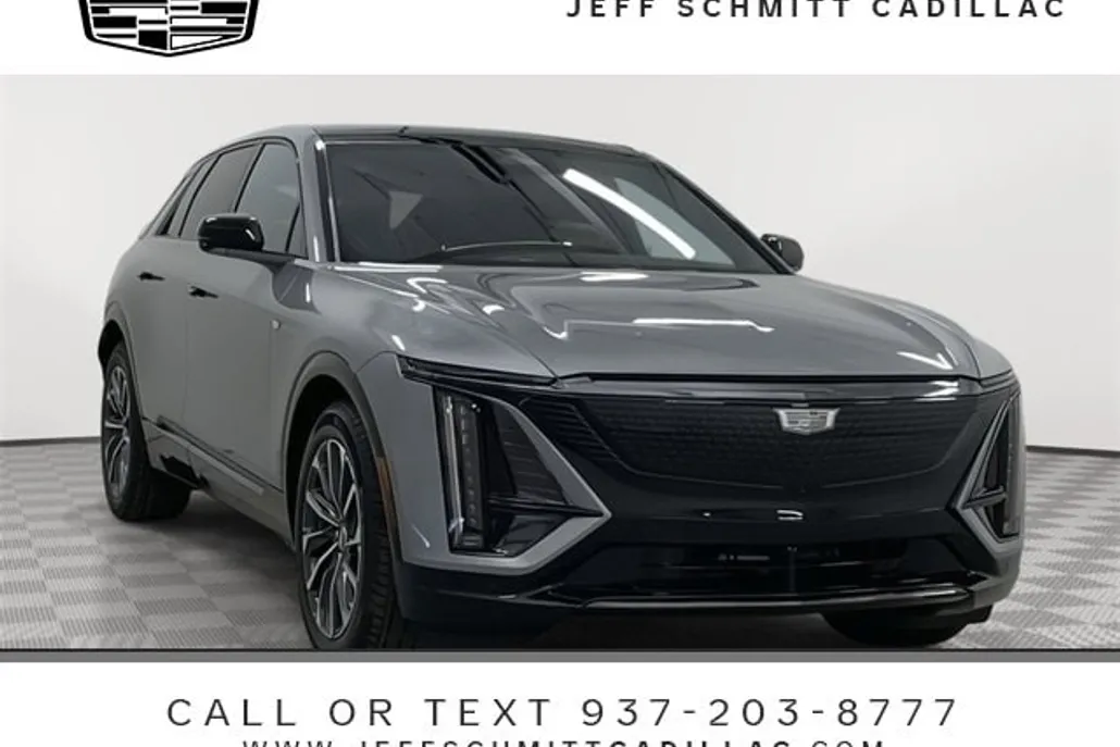 2025 Cadillac Lyriq Sport photo 1