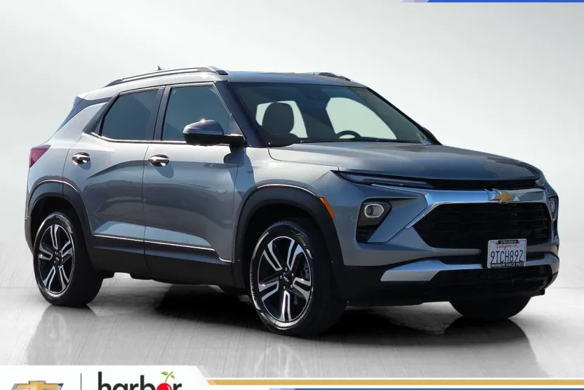 2024 Chevrolet Trailblazer LT photo 1