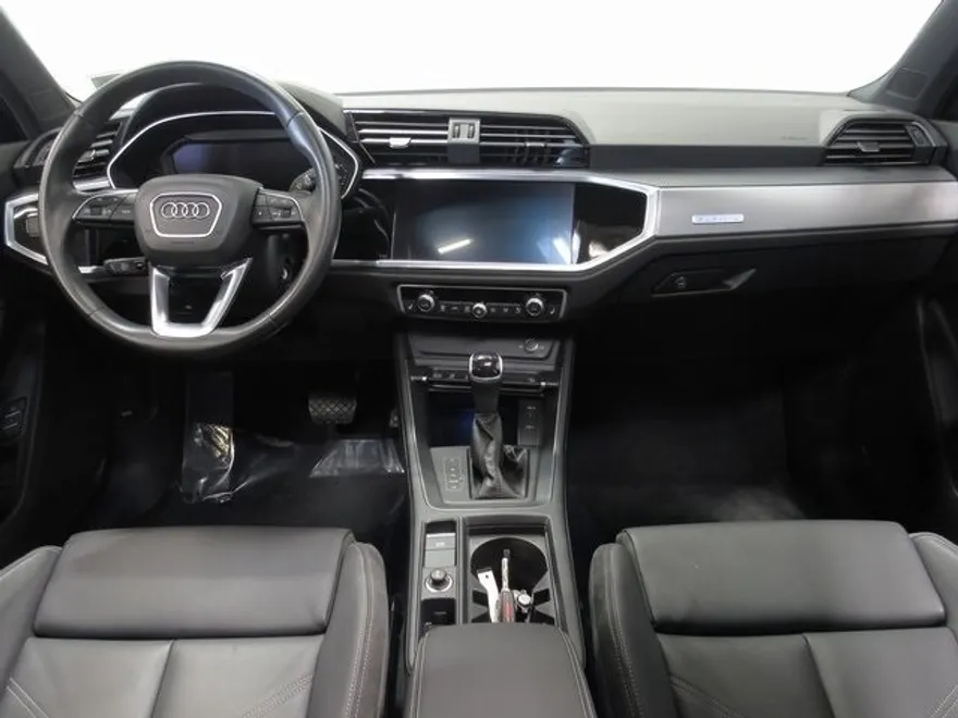 2022 Audi Q3 Premium Plus 45 TFSI S line photo 1
