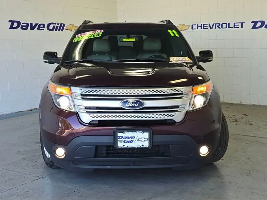 2011 Ford Explorer XLT photo 1