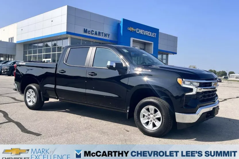 2025 Chevrolet Silverado 1500 LT photo 1