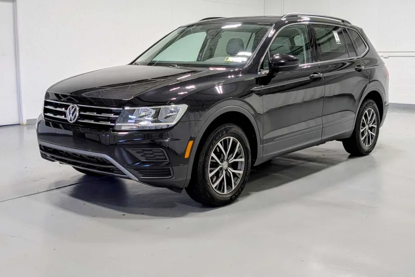 2019 Volkswagen Tiguan SE photo 1
