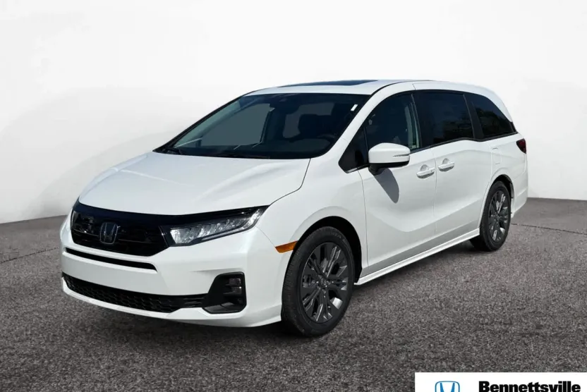 2026 Honda Odyssey Touring photo 1