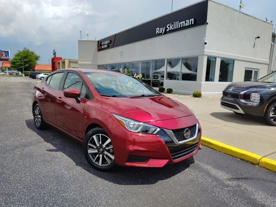 2020 Nissan Versa 1.6 SV photo 1