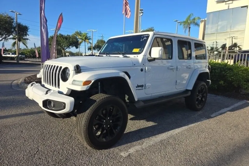 2022 Jeep Wrangler Unlimited High Altitude photo 1