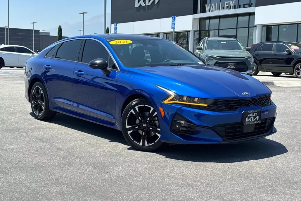 2021 Kia K5 GT-Line photo 1