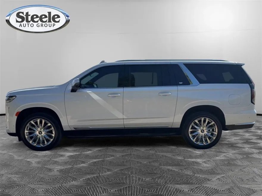 2023 Cadillac Escalade ESV Premium Luxury photo 1