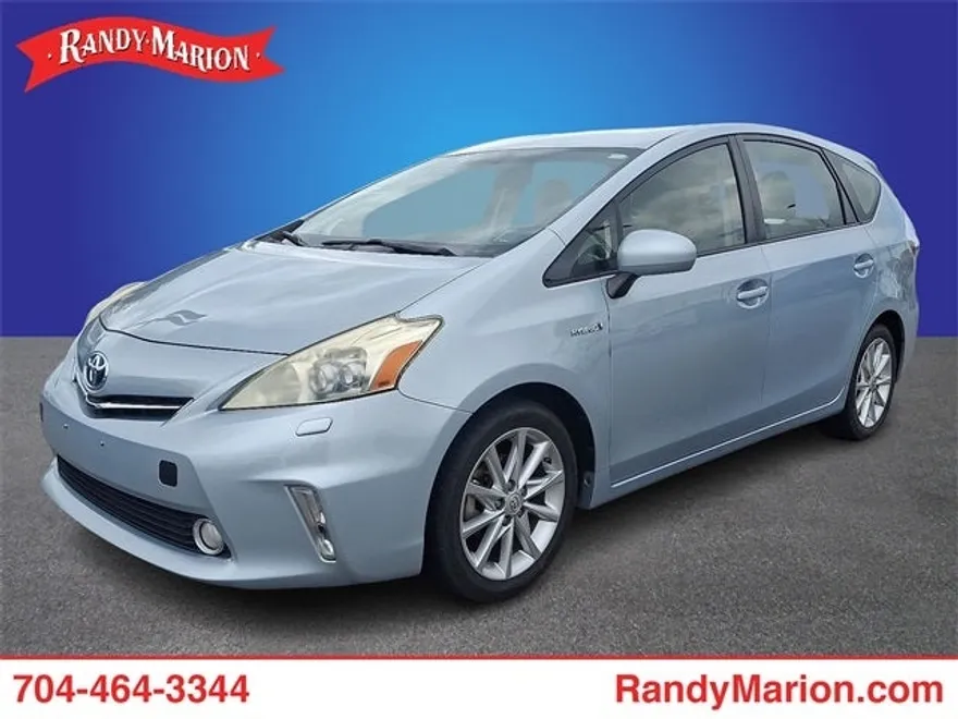 2013 Toyota Prius V Five photo 1