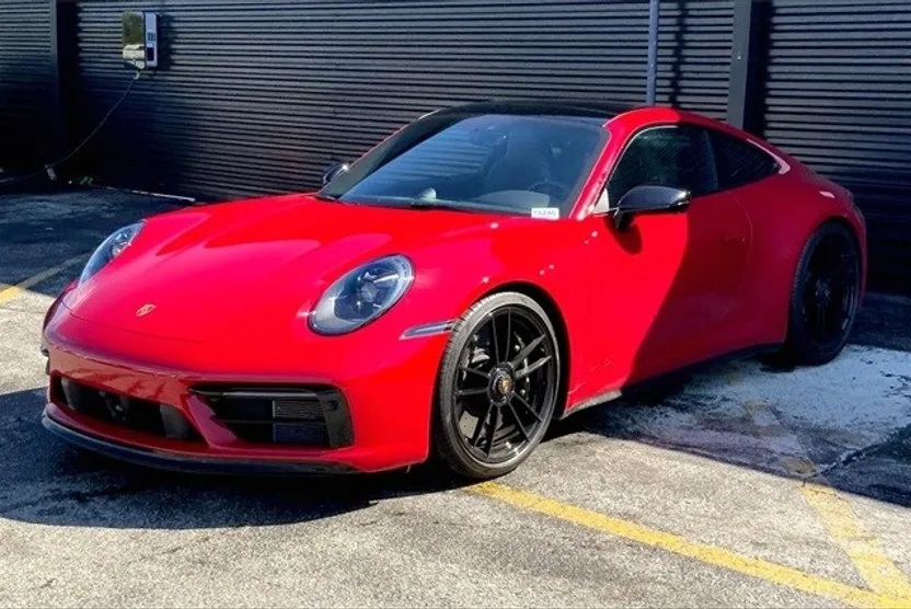 2022 Porsche 911 GTS photo 1