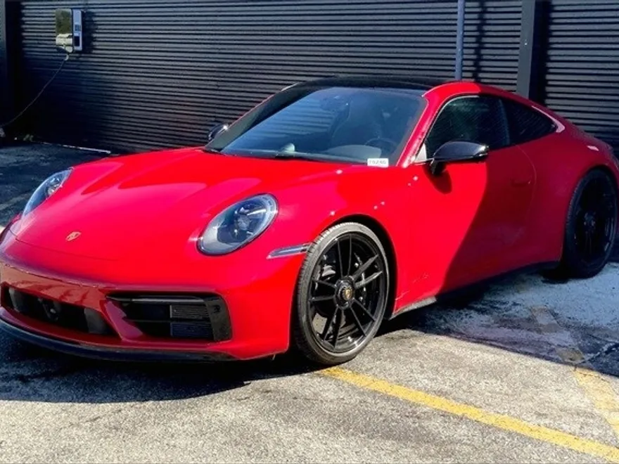 2022 Porsche 911 GTS photo 1