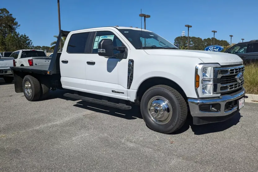 2024 Ford F-350 XL photo 1