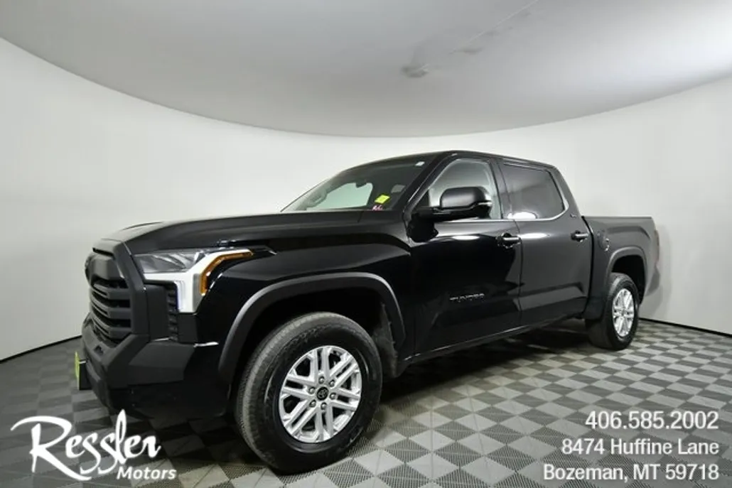 2024 Toyota Tundra SR5 photo 1