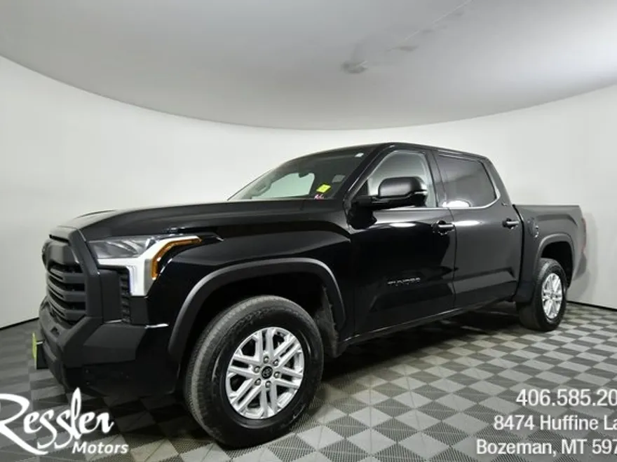 2024 Toyota Tundra SR5 photo 1