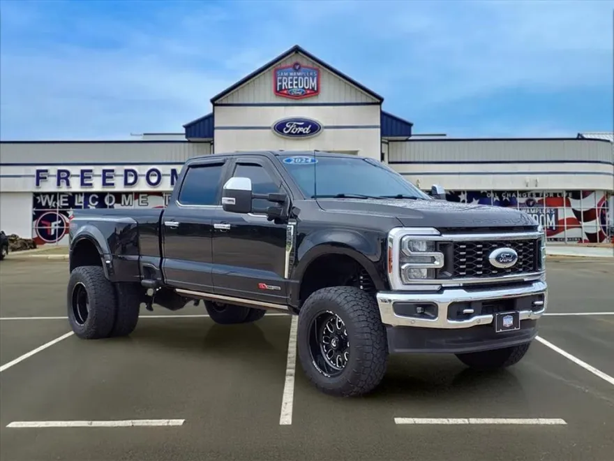 2024 Ford F-350 photo 1