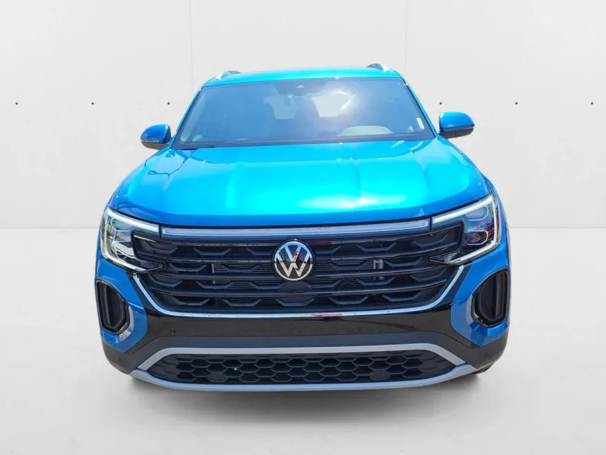 2024 Volkswagen Atlas Cross Sport SE Technology photo 1