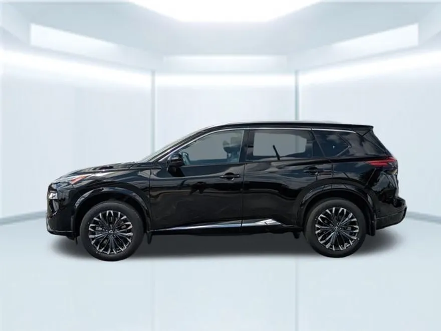 2025 Nissan Rogue Platinum photo 1