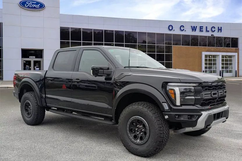 2025 Ford F-150 Raptor photo 1