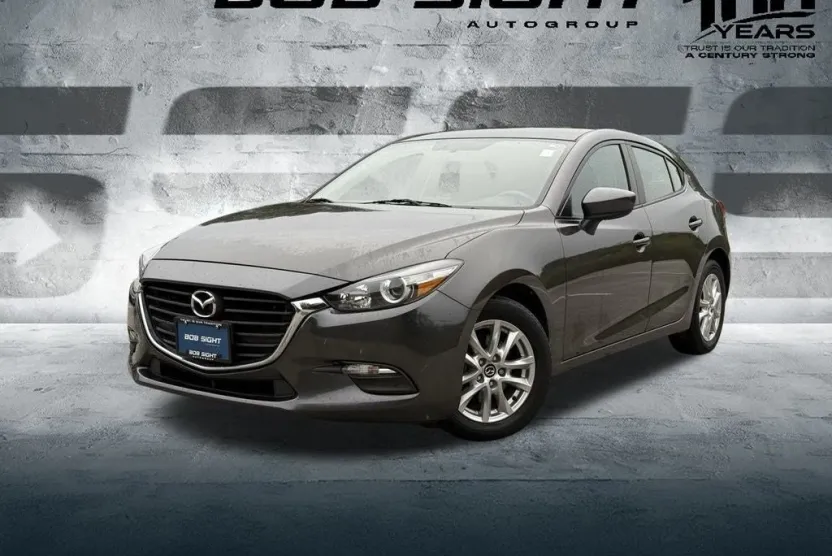 2017 Mazda Mazda3 Sport photo 1