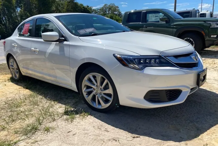 2018 Acura ILX Base photo 1