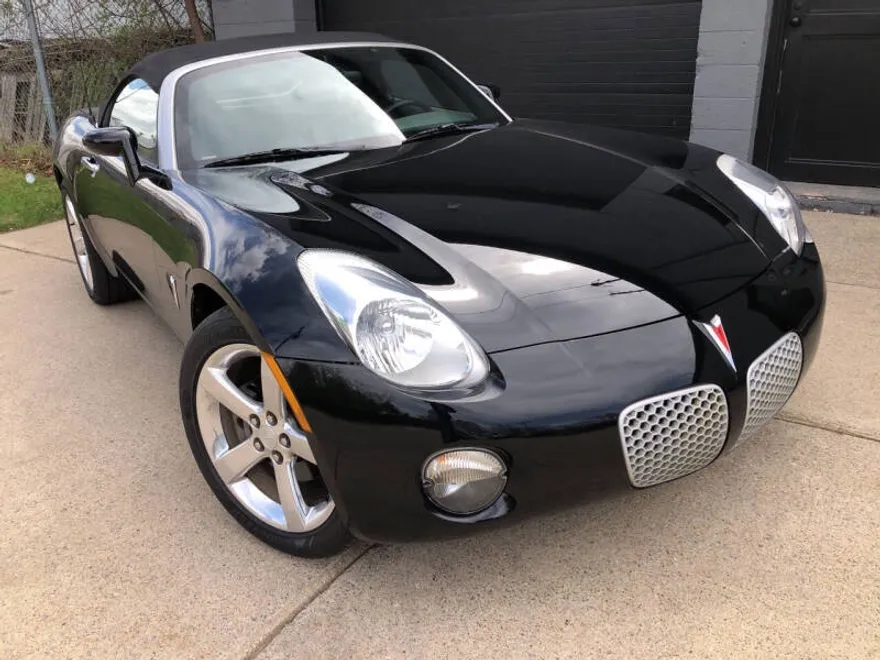 2007 Pontiac Solstice photo 1