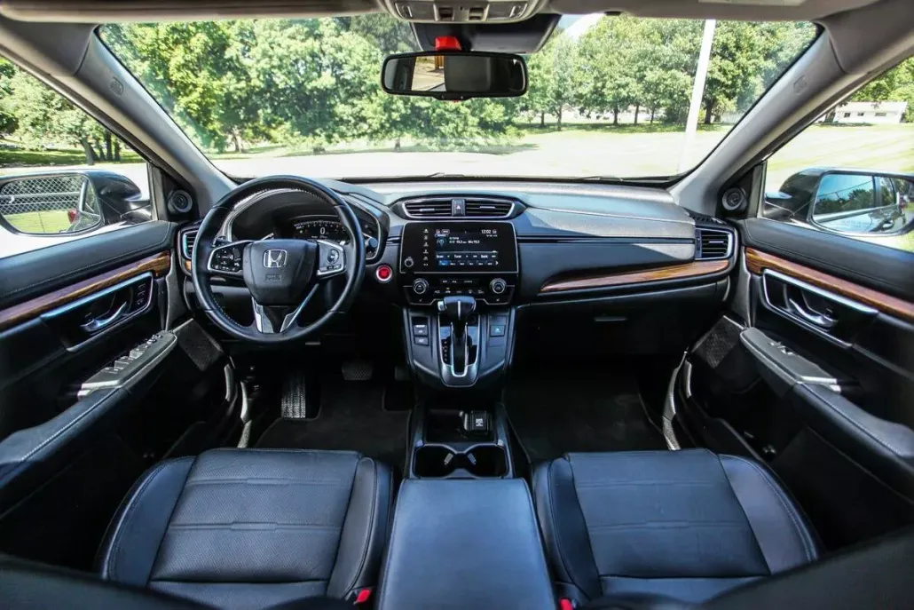 2018 Honda CR-V Touring photo 1
