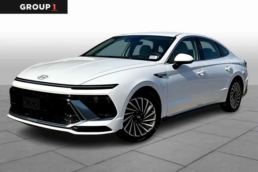 2024 Hyundai Sonata Hybrid SEL photo 1