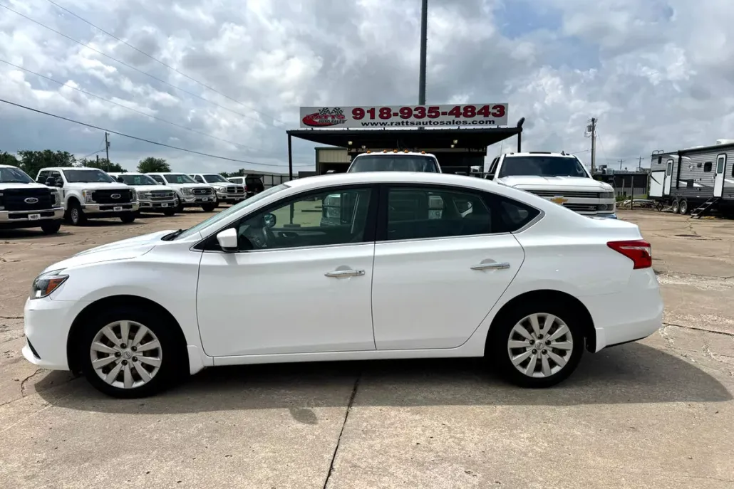 2019 Nissan Sentra S photo 1