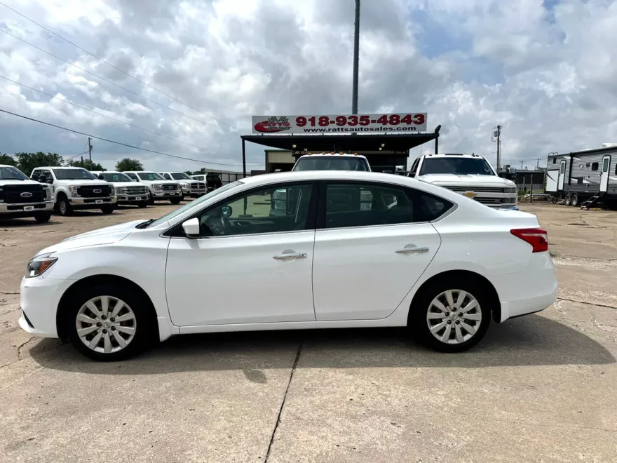 2019 Nissan Sentra S photo 1
