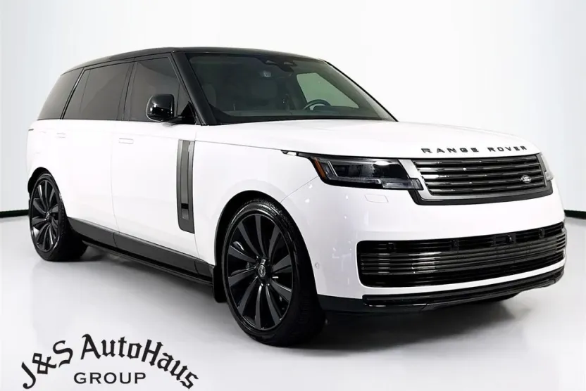 2024 Land Rover Range Rover SV photo 1