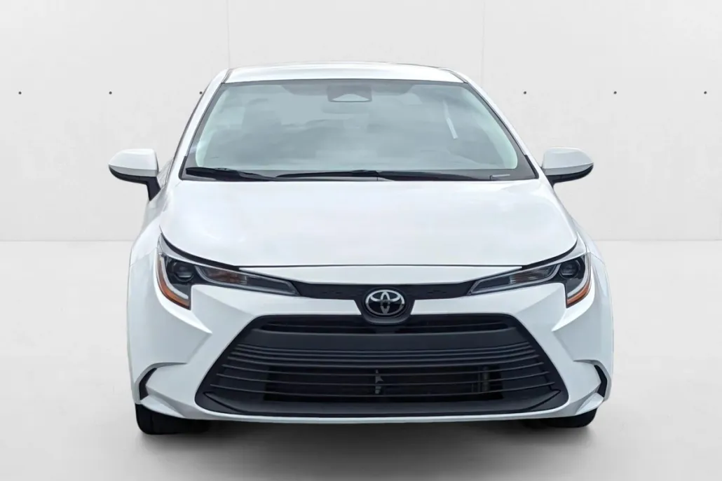 2024 Toyota Corolla LE photo 1