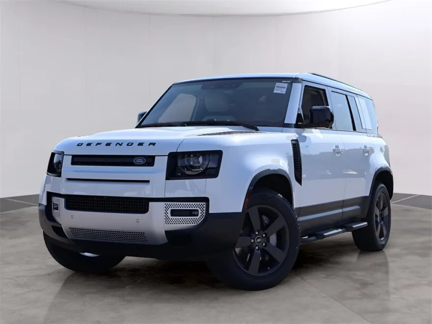 2025 Land Rover Defender 110 S photo 1