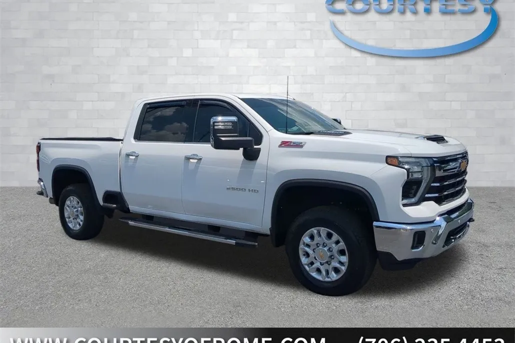 2025 Chevrolet Silverado 2500HD LTZ photo 1