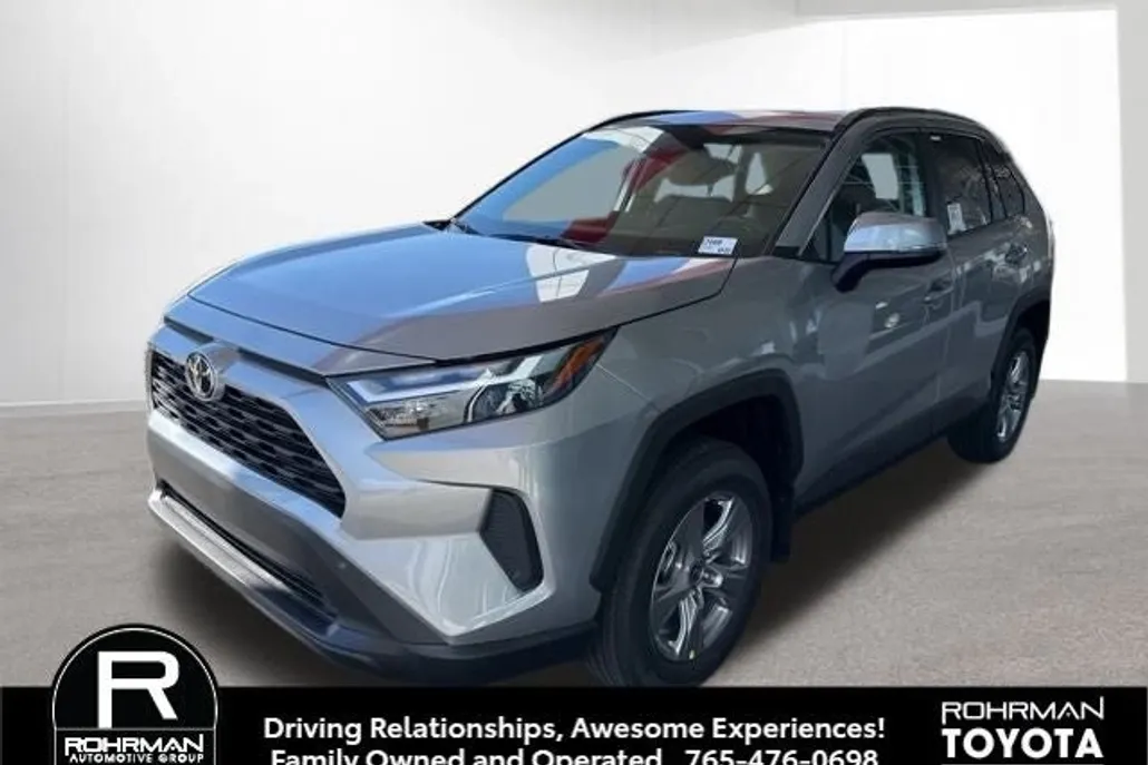 2025 Toyota RAV4 XLE photo 1