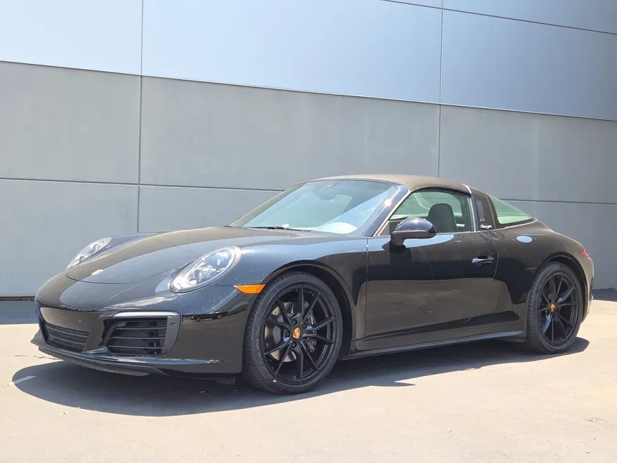 2018 Porsche 911 Targa 4 photo 1