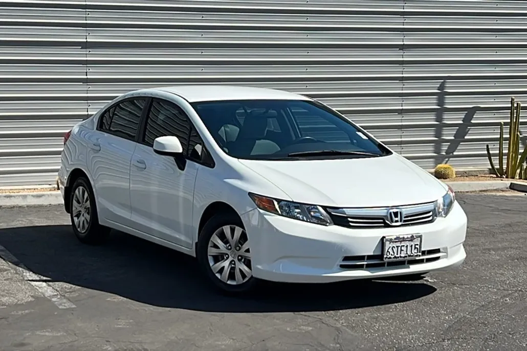 2012 Honda Civic LX photo 1