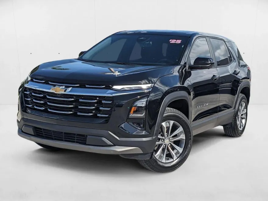 2025 Chevrolet Equinox LT photo 1